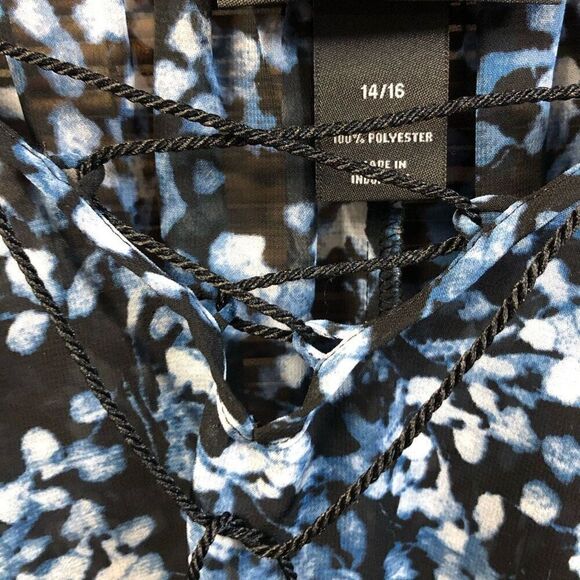 Lane Bryant Size 14/16 Sheer Laced Front Blouse Navy and Black - Picture 4 of 4